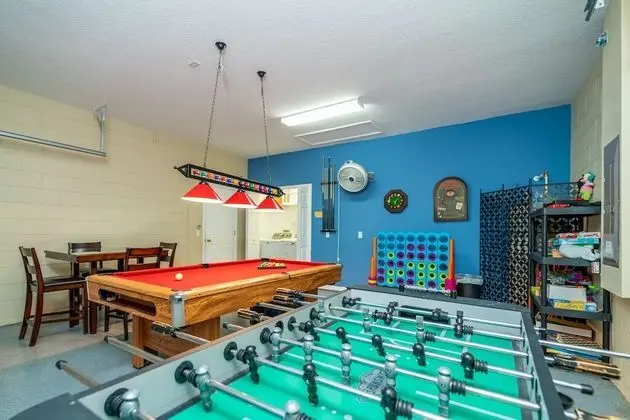 Ev (1219 Gorgeous Home w/3-Masters*Games )