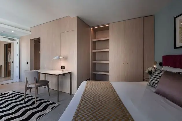 Deluxe Tek Büyük veya İki Ayrı Yataklı Oda, Balkon