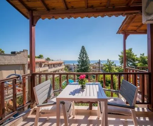 Stüdyo, Deniz Manzaralı