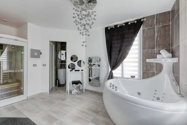 Deluxe Apart Daire, Banyolu/Duşlu, Şehir Manzaralı (Suite & spa)