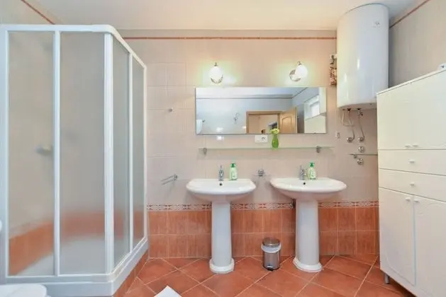 Standard Villa, Birden Çok Yatak Odası (0306)