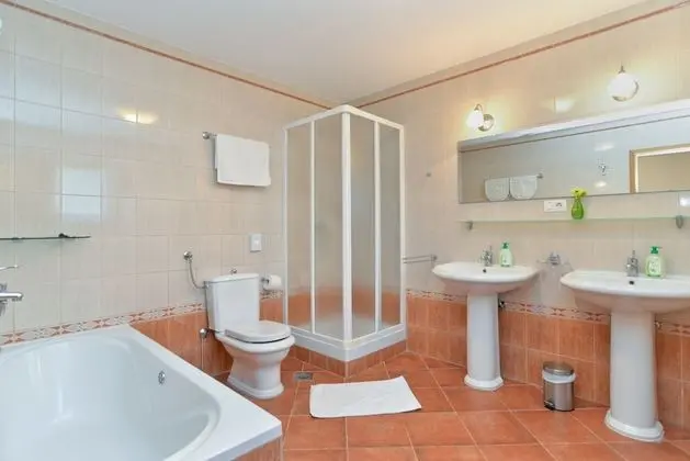 Standard Villa, Birden Çok Yatak Odası (0306)