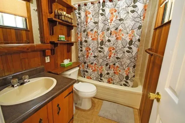 Ev, 6 Yatak Odası, Kişiye Özel Havuzlu (Linen & Towels Not Included)