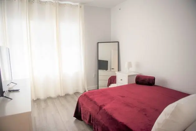 Basic Apart Daire, 2 Yatak Odası, Denize Sıfır