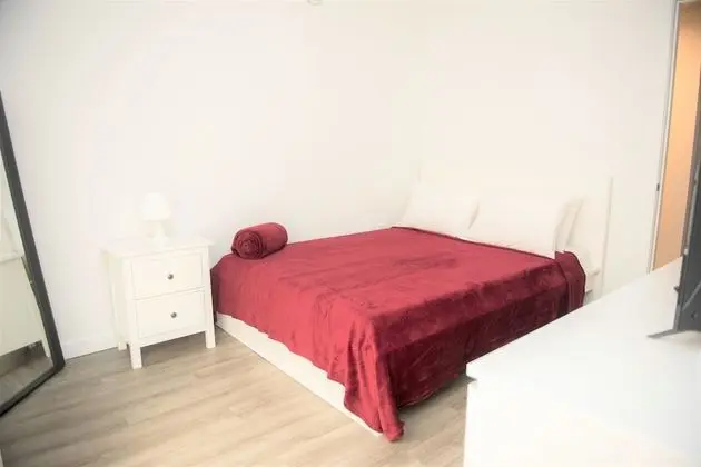 Basic Apart Daire, 2 Yatak Odası, Denize Sıfır