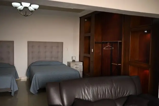 Oda, 1 Yatak Odası, Sigara İçilebilir, Buzdolabı