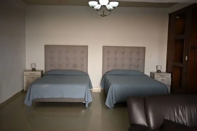 Oda, 1 Yatak Odası, Sigara İçilebilir, Buzdolabı