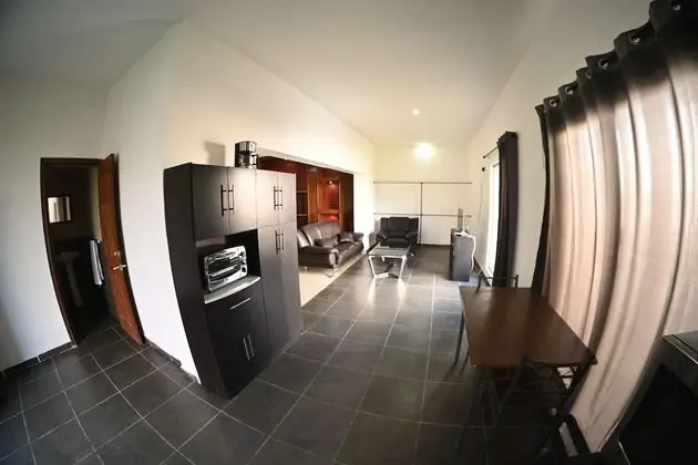 Oda, 1 Yatak Odası, Sigara İçilebilir, Buzdolabı