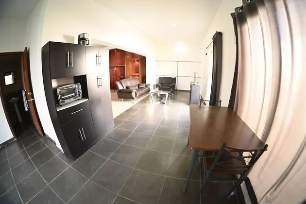 Oda, 1 Yatak Odası, Sigara İçilebilir, Buzdolabı