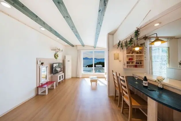 Tek Büyük Yataklı Oda, Deniz Manzaralı