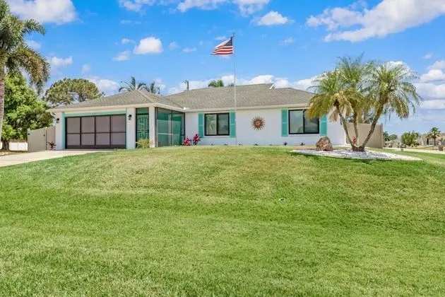 Ev (1322 SW 33rd St)