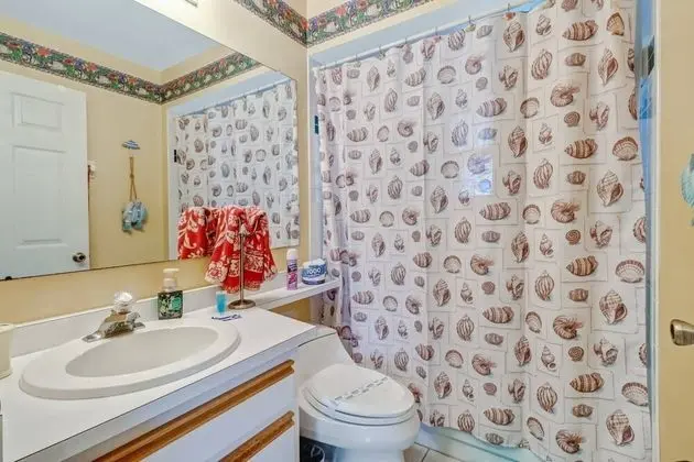 Ev (1322 SW 33rd St)