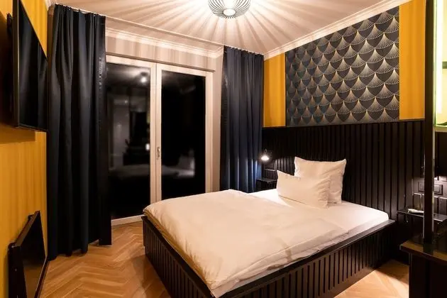 Comfort Tek Büyük Yataklı Oda