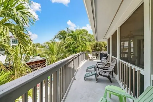 Daire (1335 Santos Rd-Upstairs Unit)