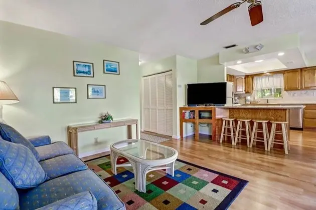 Daire (1335 Santos Rd-Upstairs Unit)