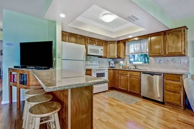Daire (1335 Santos Rd-Upstairs Unit)