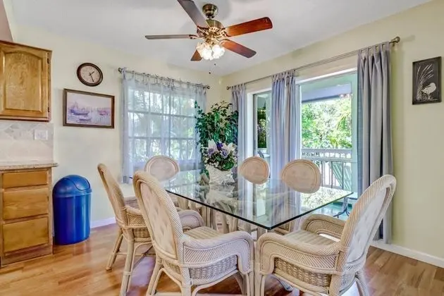 Daire (1335 Santos Rd-Upstairs Unit)