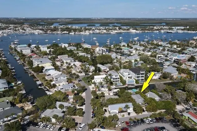 Daire (1335 Santos Rd-Upstairs Unit)