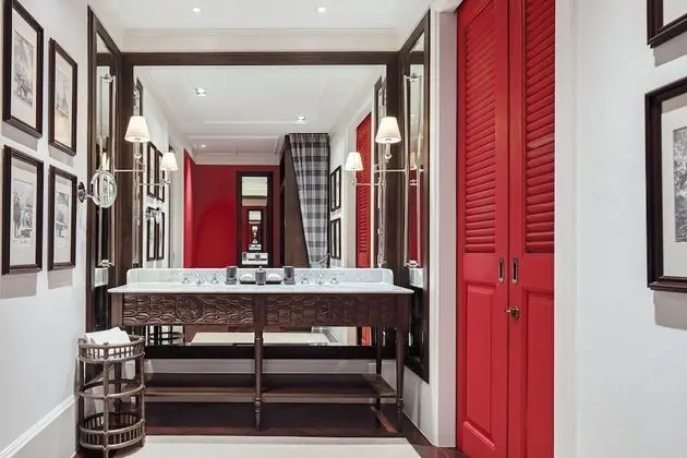East Borneo Suite