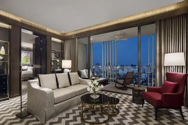 Ayutthaya Suites