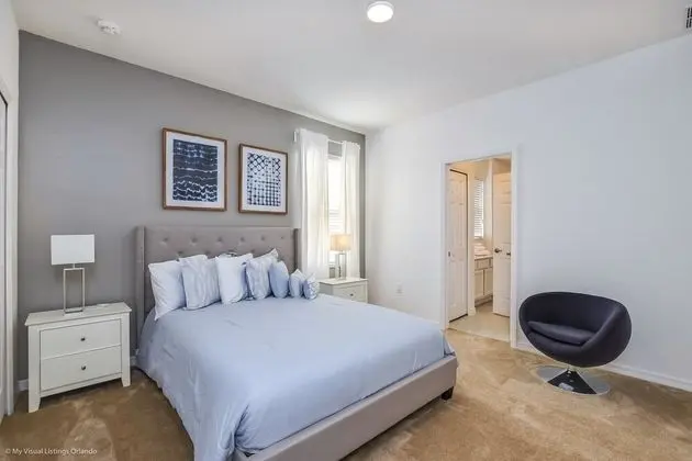 Ev (7013OWS 14 Bed 11 Bathroom)