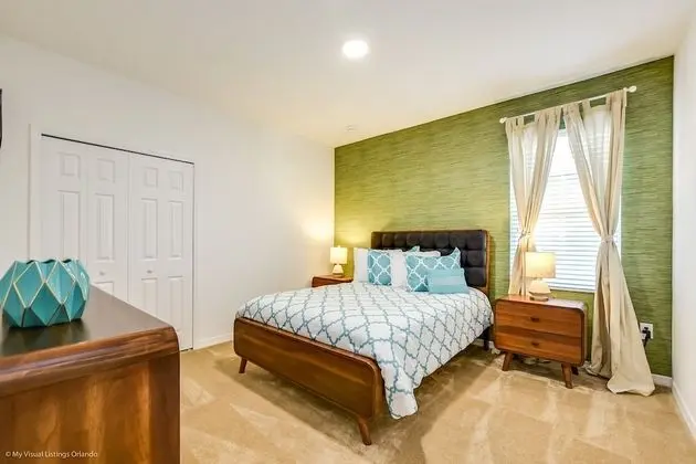 Ev (7013OWS 14 Bed 11 Bathroom)