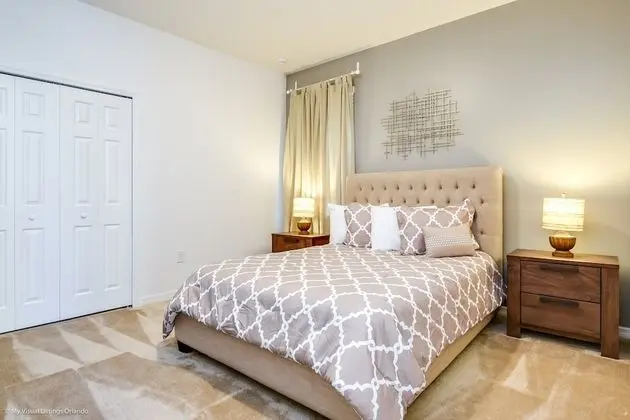 Ev (7013OWS 14 Bed 11 Bathroom)
