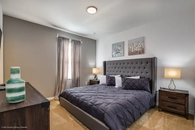 Ev (7013OWS 14 Bed 11 Bathroom)