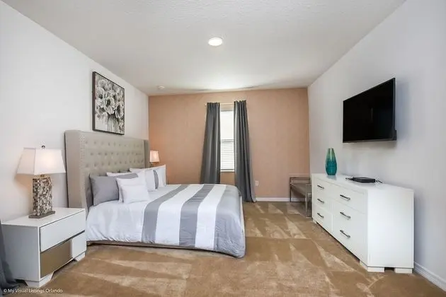 Ev (7013OWS 14 Bed 11 Bathroom)