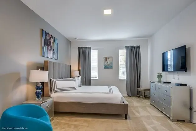 Ev (7013OWS 14 Bed 11 Bathroom)