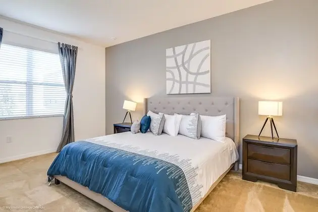 Ev (7013OWS 14 Bed 11 Bathroom)