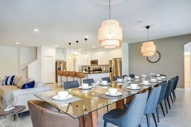Ev (7013OWS 14 Bed 11 Bathroom)