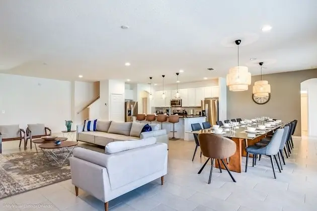 Ev (7013OWS 14 Bed 11 Bathroom)