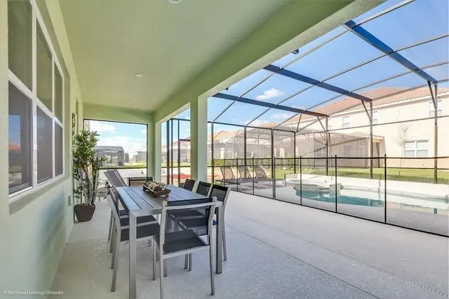 Ev (7013OWS 14 Bed 11 Bathroom)