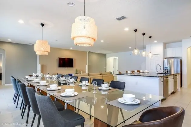 Ev (7013OWS 14 Bed 11 Bathroom)