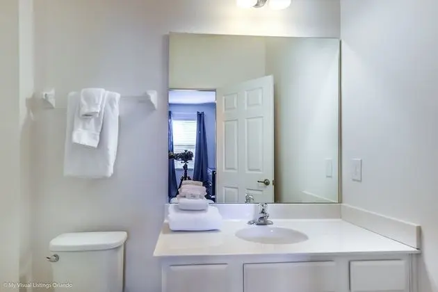 Ev (7013OWS 14 Bed 11 Bathroom)