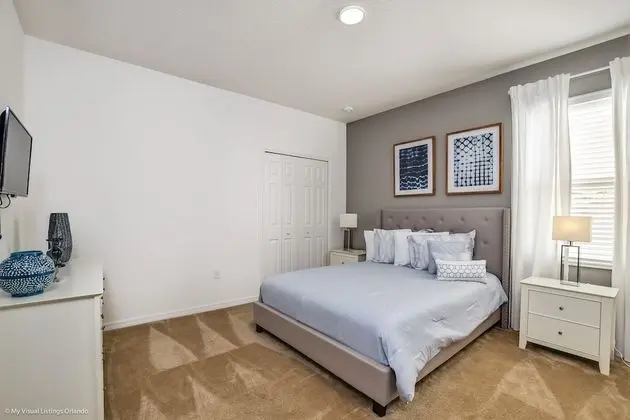 Ev (7013OWS 14 Bed 11 Bathroom)