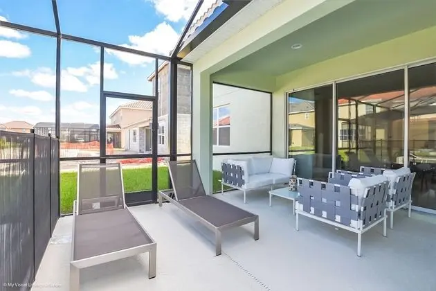 Ev (7013OWS 14 Bed 11 Bathroom)