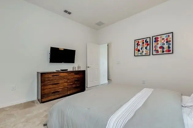 Ev (6004OGL 14 Bedroom 11 Bathrrom)
