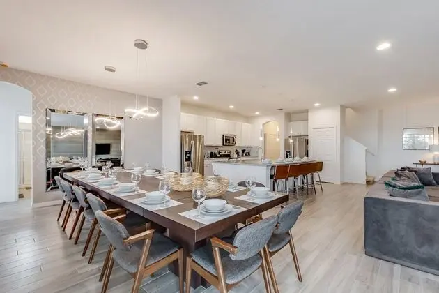 Ev (6004OGL 14 Bedroom 11 Bathrrom)
