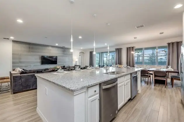 Ev (6004OGL 14 Bedroom 11 Bathrrom)