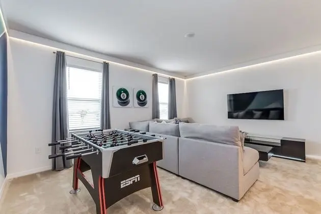 Ev (6004OGL 14 Bedroom 11 Bathrrom)