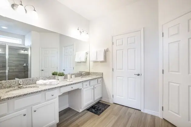 Ev (6004OGL 14 Bedroom 11 Bathrrom)
