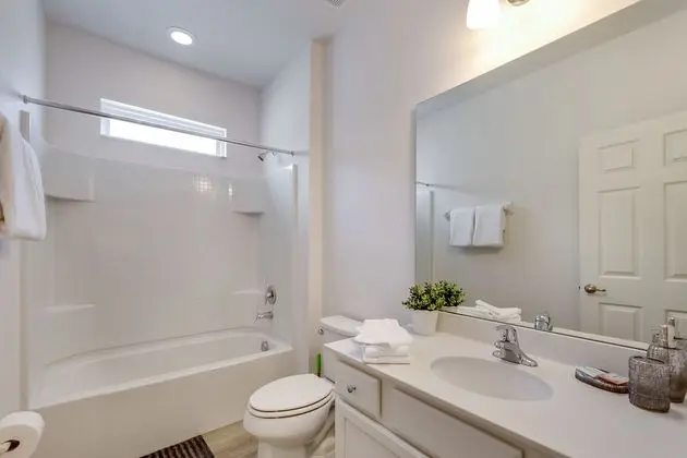 Ev (6004OGL 14 Bedroom 11 Bathrrom)