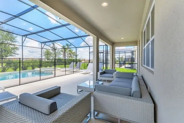 Ev (6004OGL 14 Bedroom 11 Bathrrom)