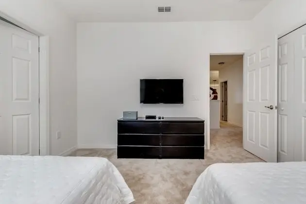 Ev (6004OGL 14 Bedroom 11 Bathrrom)