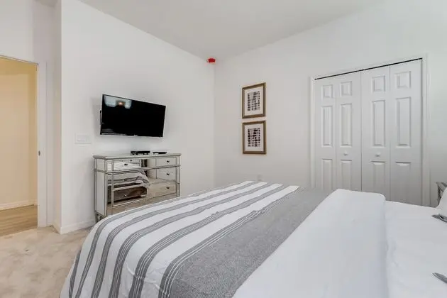 Ev (6004OGL 14 Bedroom 11 Bathrrom)