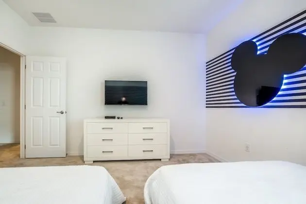 Ev (6004OGL 14 Bedroom 11 Bathrrom)