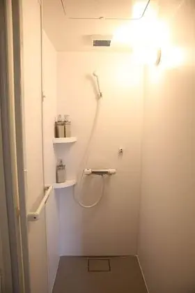 Ortak Ranzalı Oda, Sadece kadınlar için