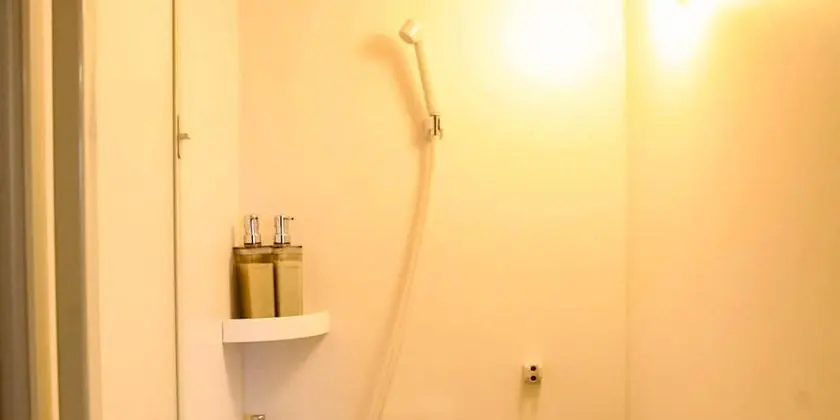 Ortak Ranzalı Oda, Sadece kadınlar için